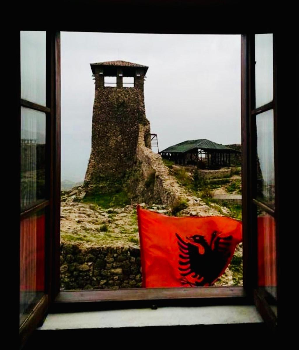 Rooms Emiliano Castle Of Kruja Eksteriør billede