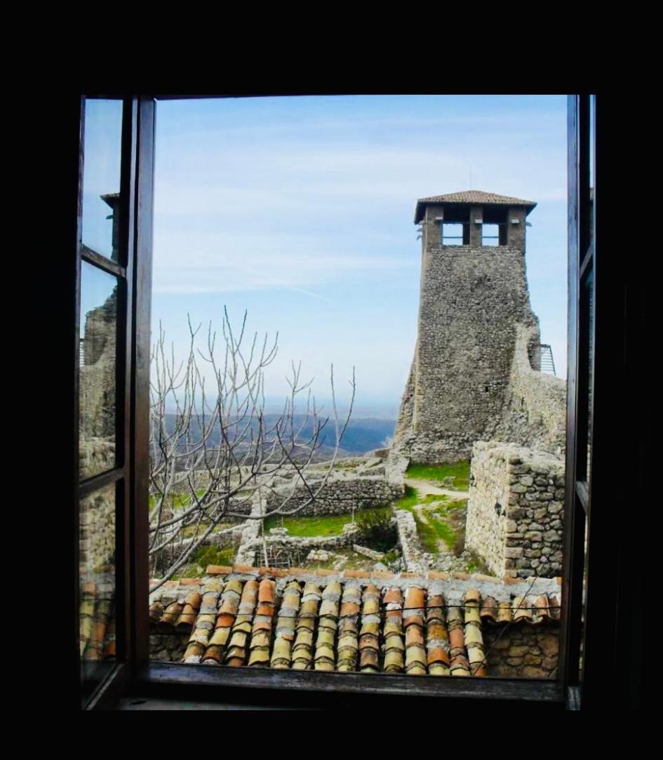 Rooms Emiliano Castle Of Kruja Eksteriør billede