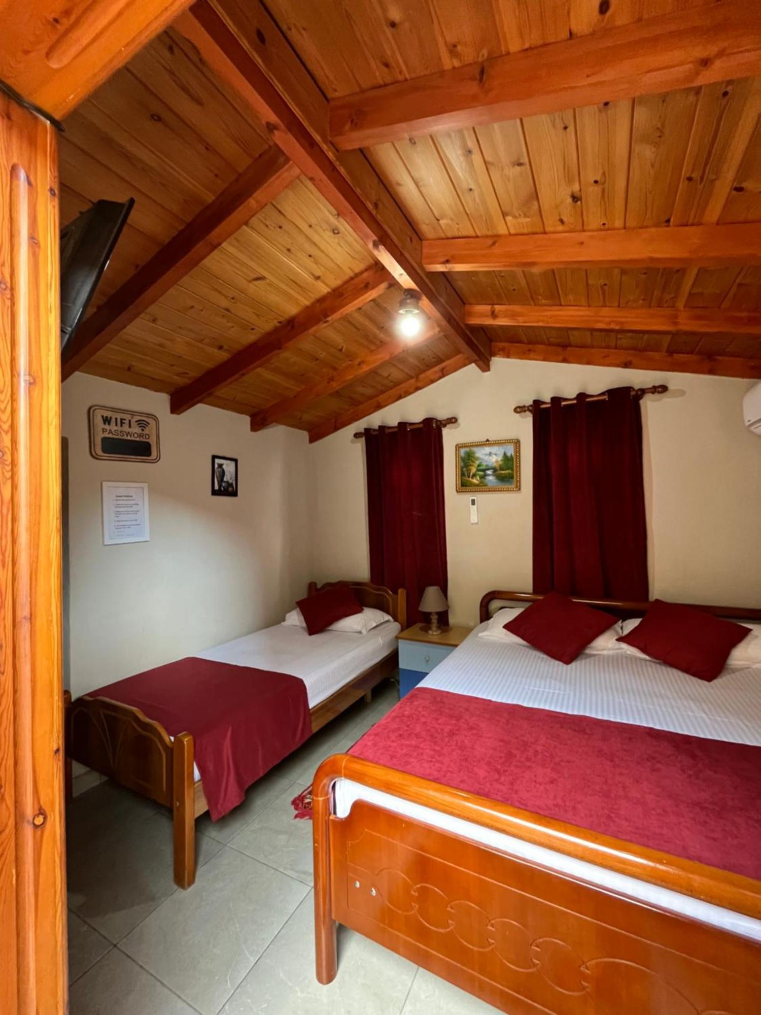 Rooms Emiliano Castle Of Kruja Eksteriør billede