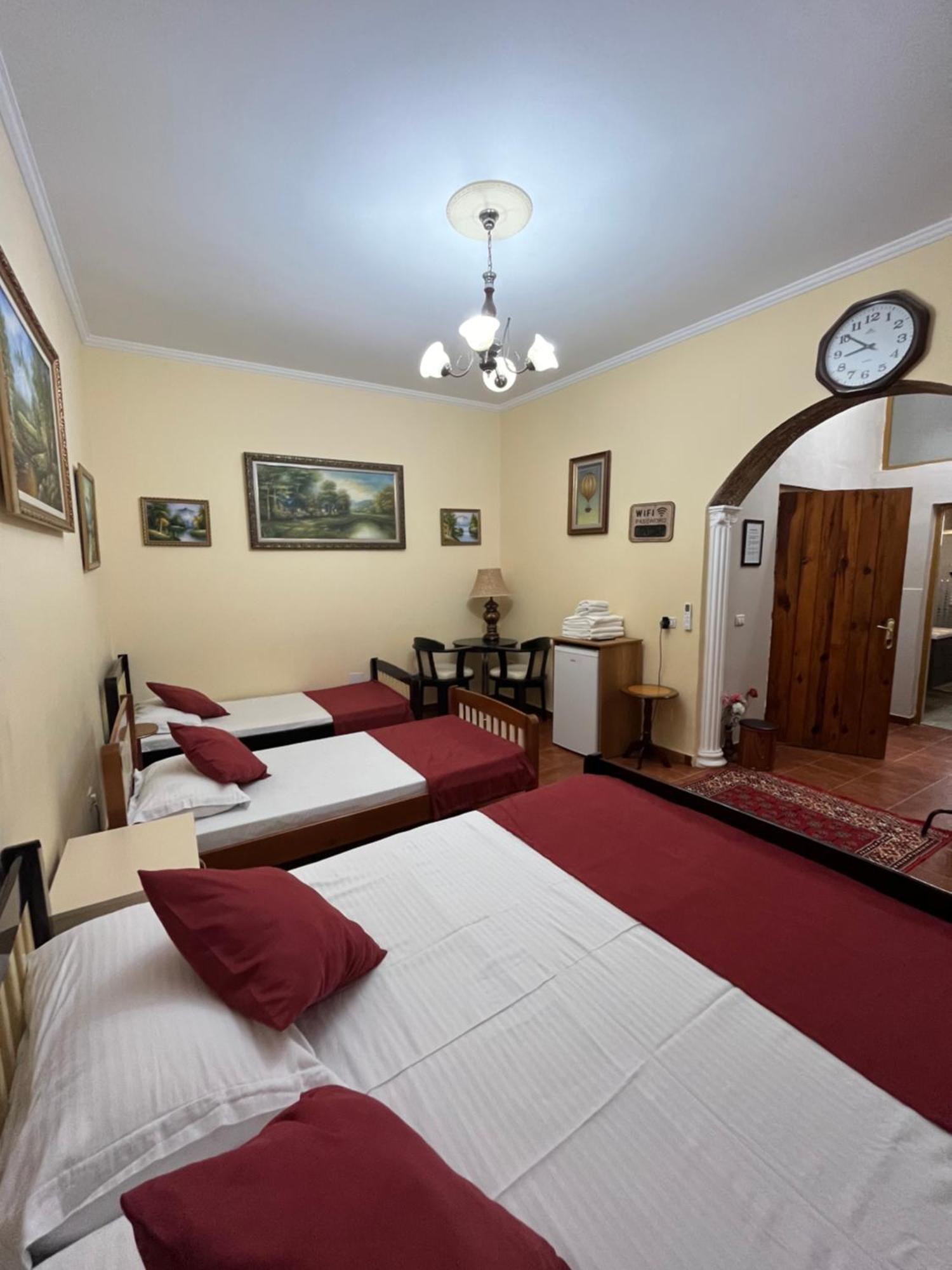 Rooms Emiliano Castle Of Kruja Værelse billede